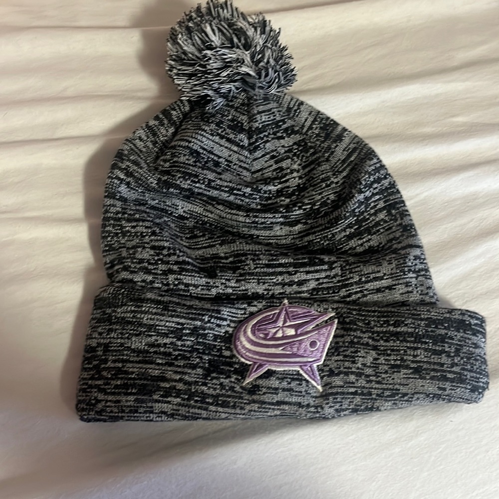 CBJ hockey fights cancer beanie